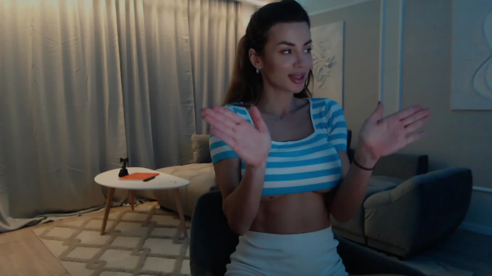 Gallery image thumbnail from BANDITAA's myfreecams stream on, 03/14/2024, 20:58 image 15 of 20
