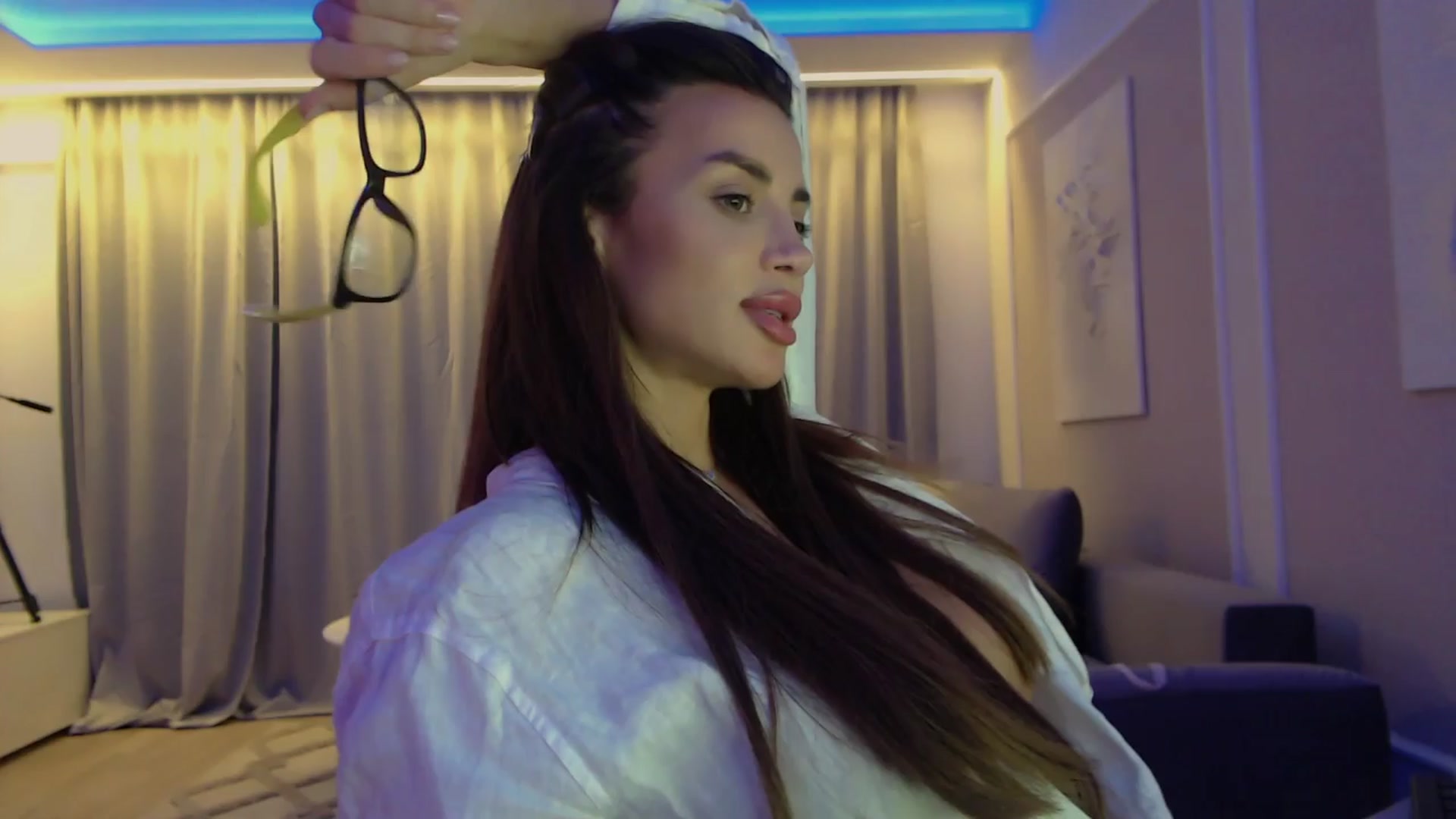 Gallery image thumbnail from BANDITAA's myfreecams stream on, 03/24/2024, 24:52 image 10 of 20