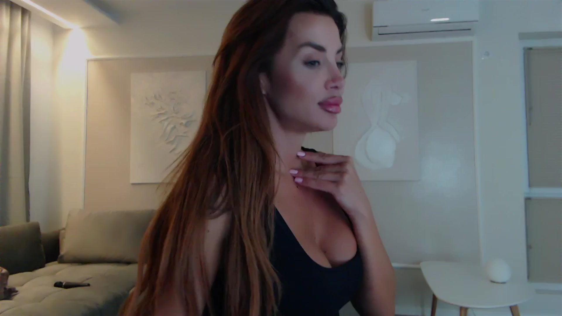 Gallery image thumbnail from BANDITAA's myfreecams stream on, 05/15/2024, 19:21 image 6 of 20