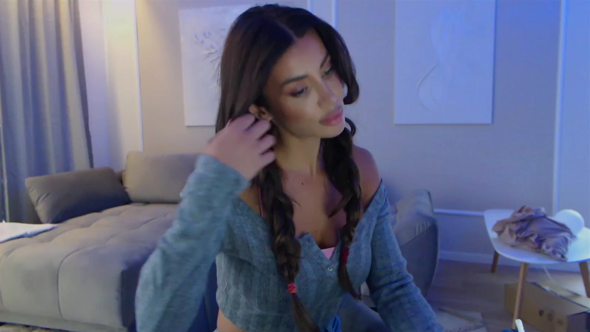 Gallery image thumbnail from BANDITAA's myfreecams stream on, 05/21/2024, 05:58 image 18 of 20