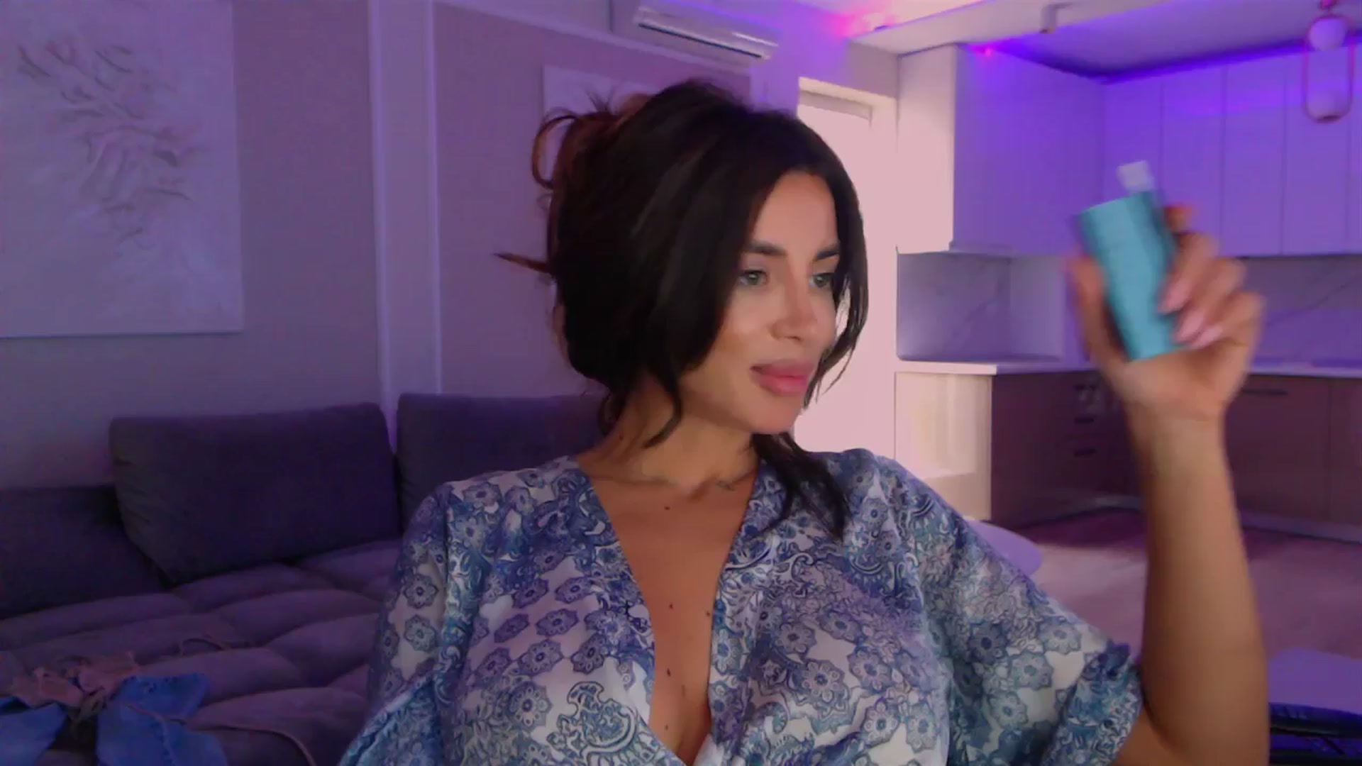 Gallery image thumbnail from BANDITAA's myfreecams stream on, 05/25/2024, 10:44 image 17 of 20