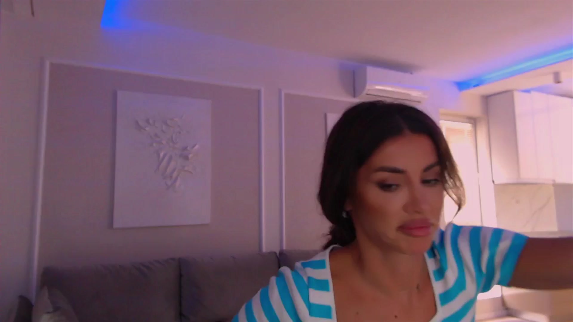 Gallery image thumbnail from BANDITAA's myfreecams stream on, 05/27/2024, 07:57 image 7 of 20
