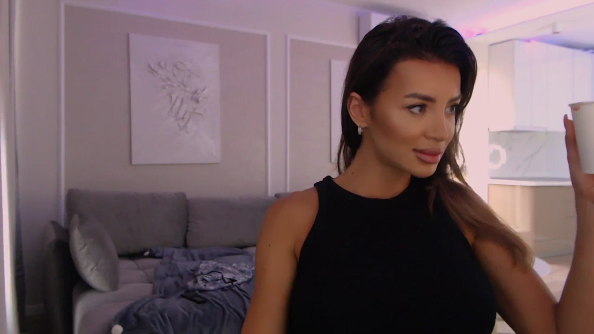 Gallery image thumbnail from BANDITAA's myfreecams stream on, 06/05/2024, 06:25 image 18 of 20