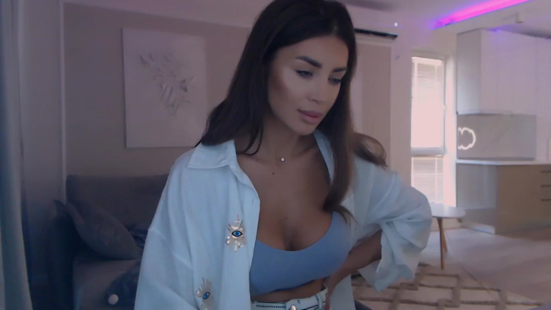 Gallery image thumbnail from BANDITAA's myfreecams stream on, 06/07/2024, 06:51 image 7 of 20