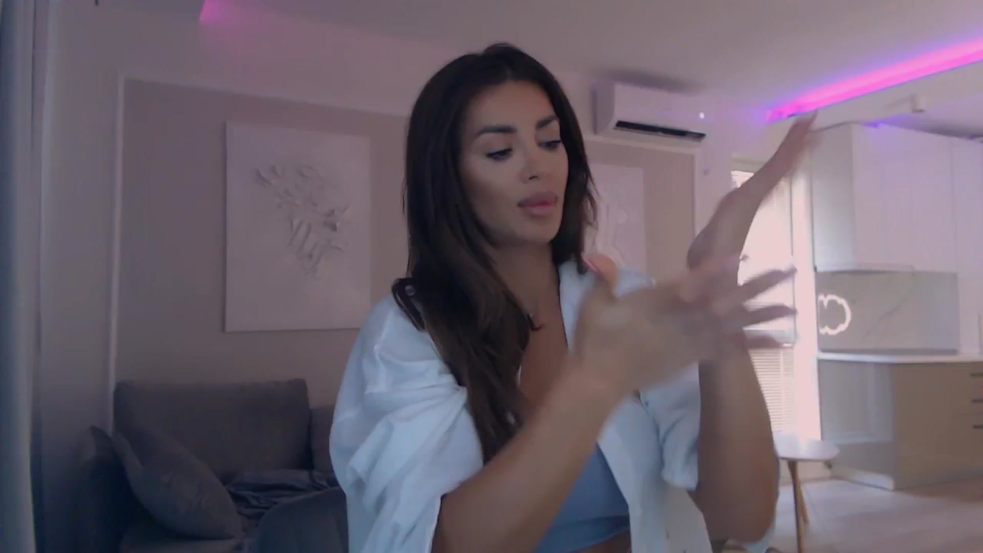 Gallery image thumbnail from BANDITAA's myfreecams stream on, 06/07/2024, 06:51 image 2 of 20