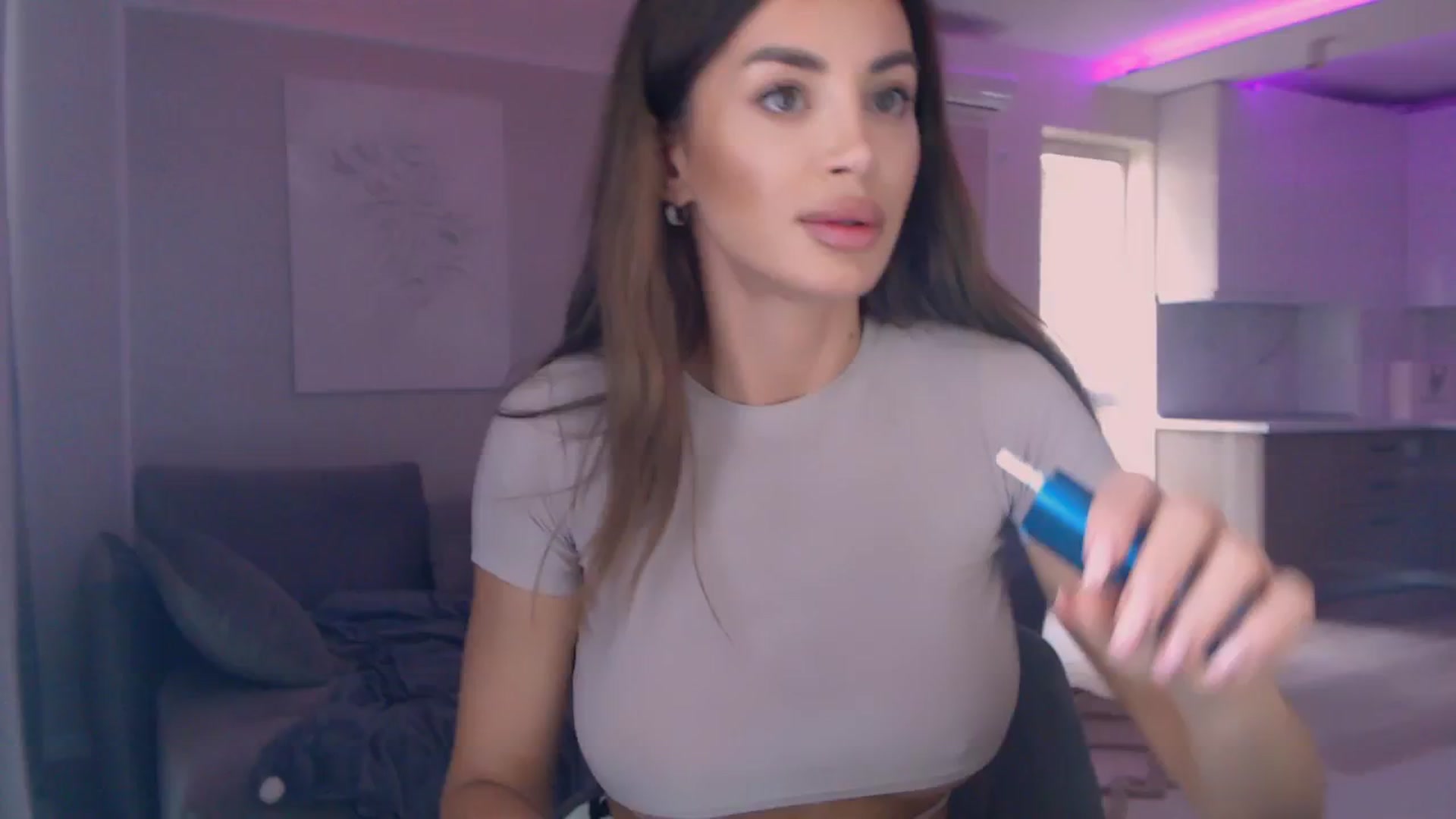 Gallery image thumbnail from BANDITAA's myfreecams stream on, 06/08/2024, 08:11 image 16 of 20