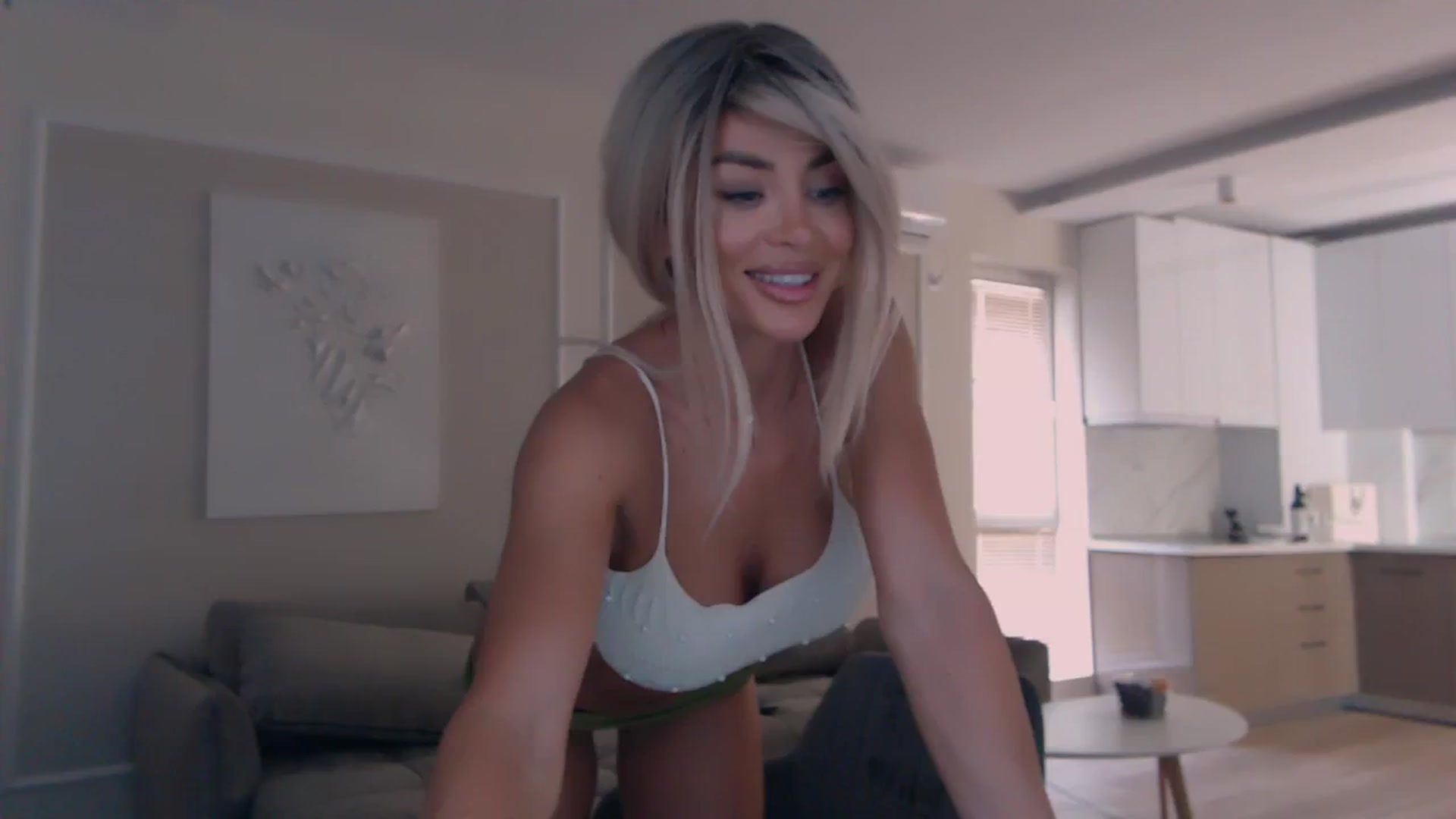 Gallery image thumbnail from BANDITAA's myfreecams stream on, 06/21/2024, 06:59 image 8 of 20