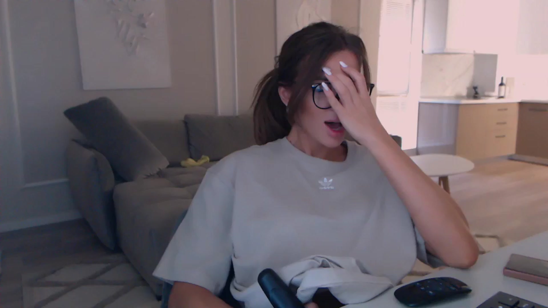 Gallery image thumbnail from BANDITAA's myfreecams stream on, 06/27/2024, 07:31 image 16 of 20