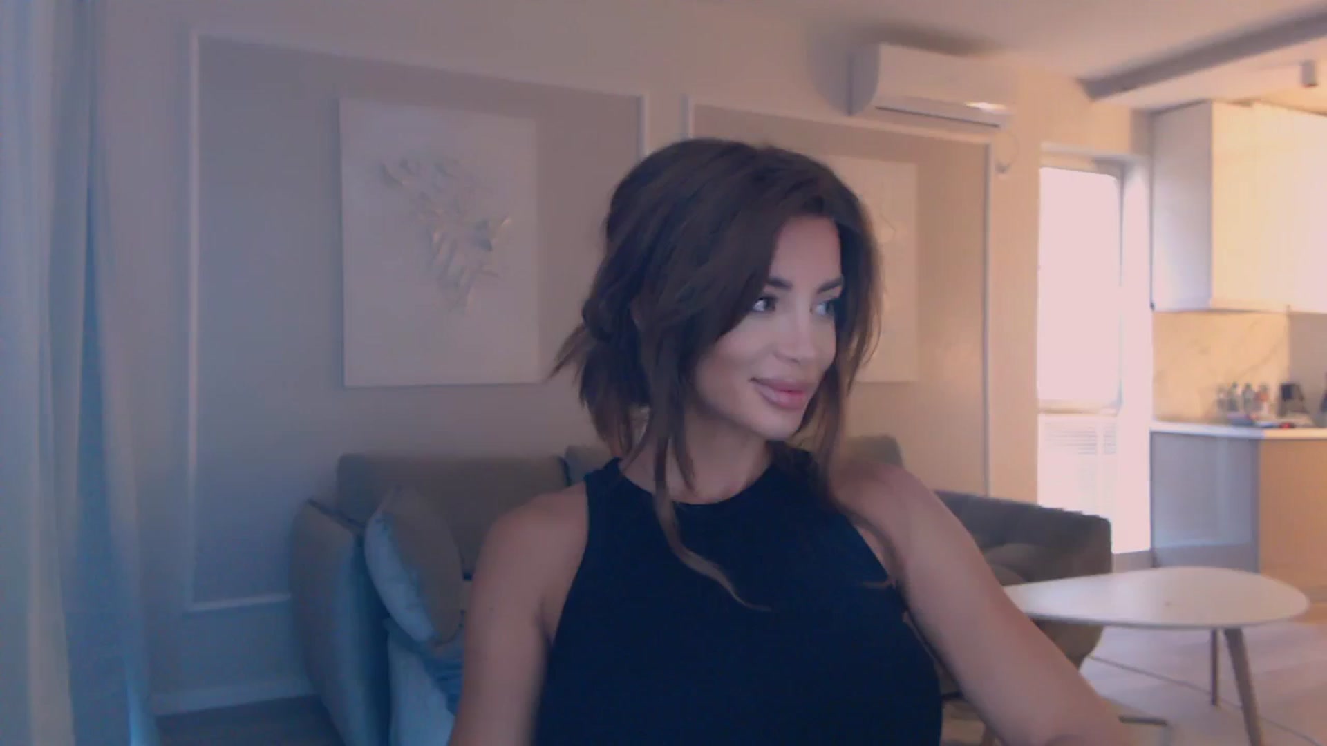 Gallery image thumbnail from BANDITAA's myfreecams stream on, 07/06/2024, 08:44 image 3 of 20