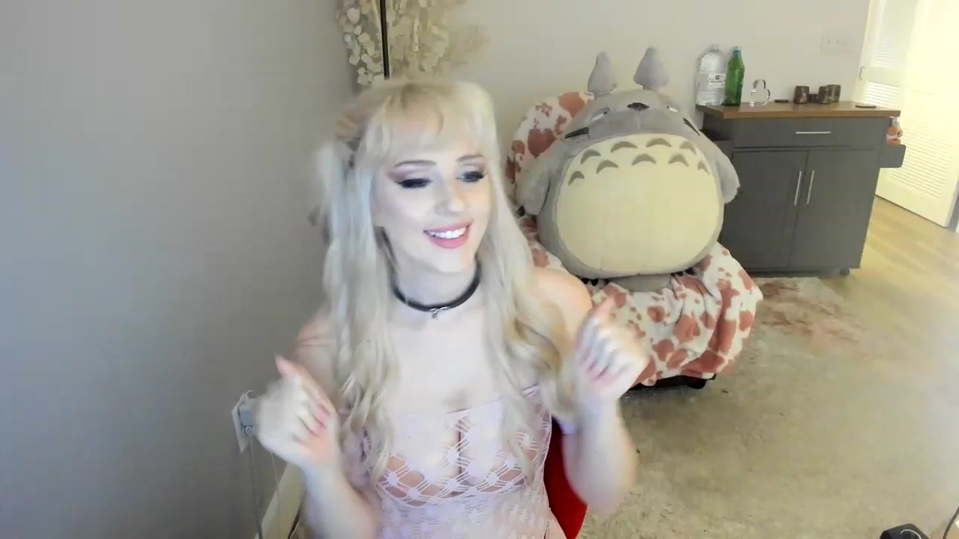 Gallery image thumbnail from BBC_CuckDomme's myfreecams stream on, 06/09/2023, 11:29 image 18 of 20