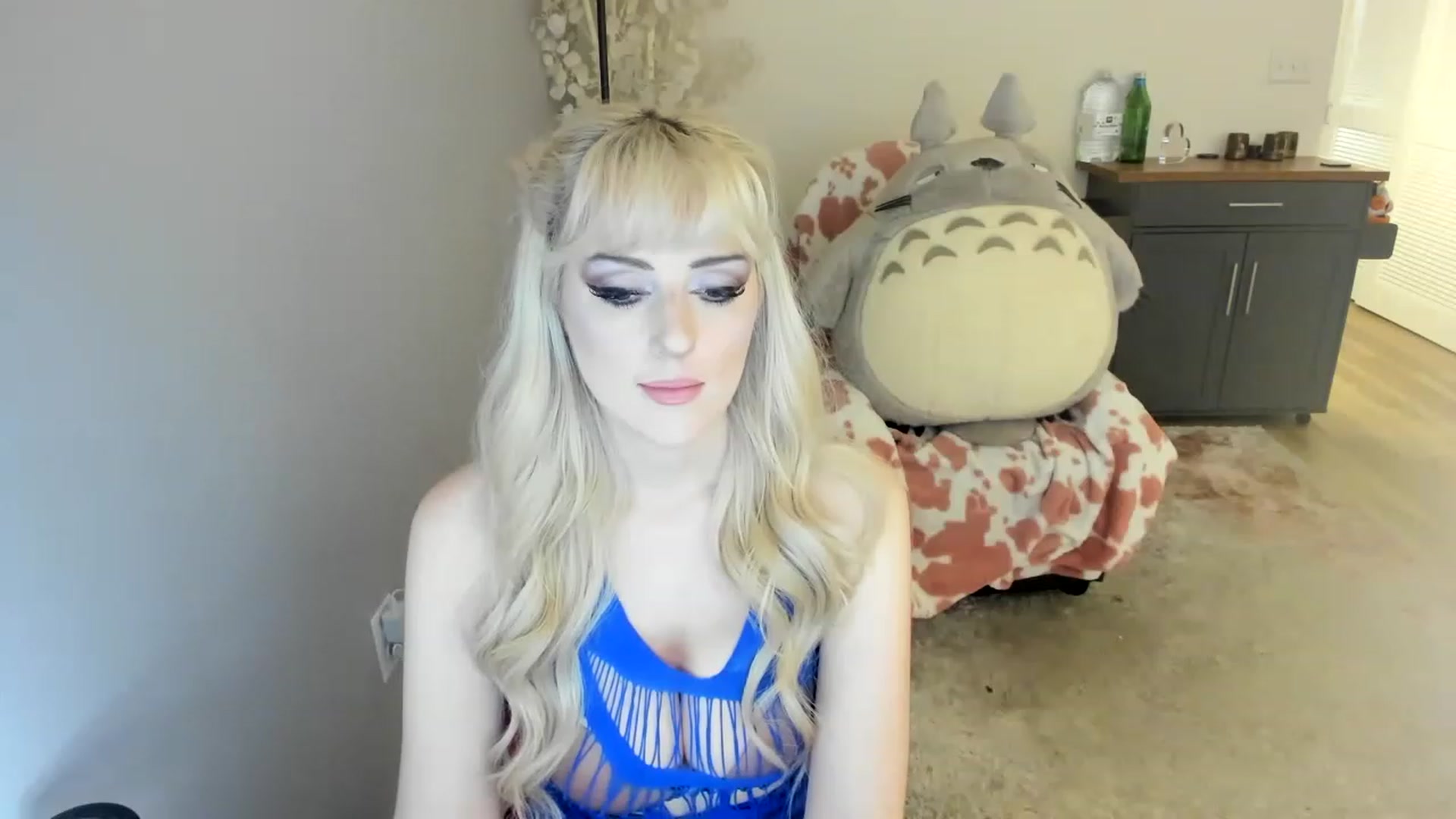 Gallery image thumbnail from BBC_CuckDomme's myfreecams stream on, 06/14/2023, 06:45 image 17 of 20