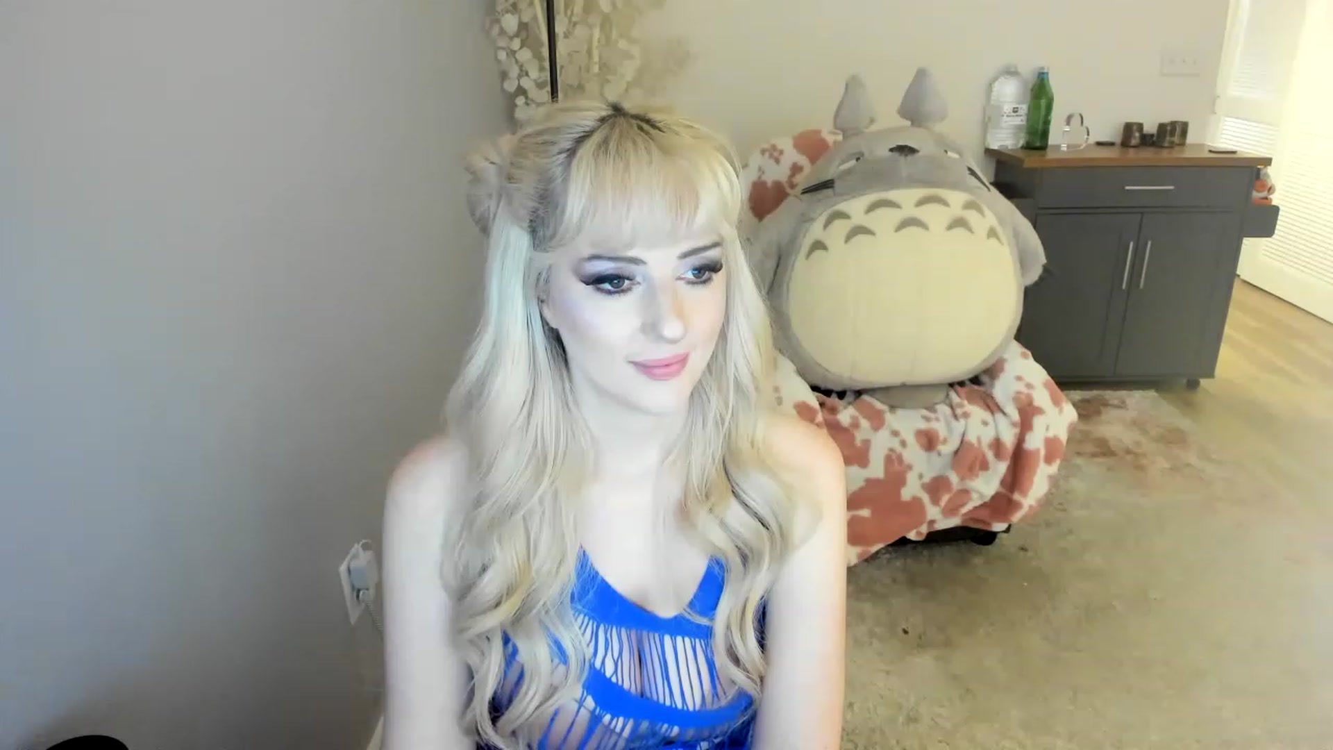 Gallery image thumbnail from BBC_CuckDomme's myfreecams stream on, 06/14/2023, 08:06 image 15 of 20