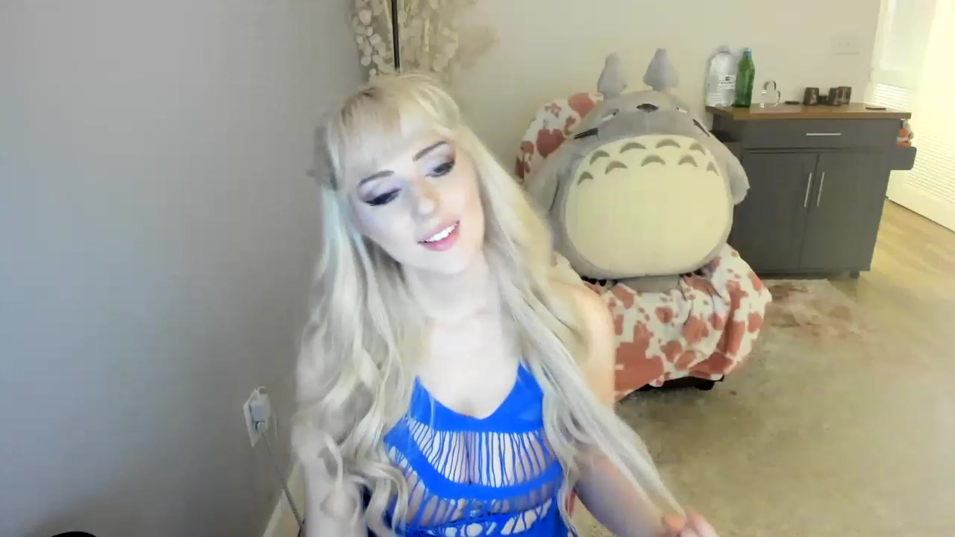 Gallery image thumbnail from BBC_CuckDomme's myfreecams stream on, 06/14/2023, 10:42 image 4 of 20