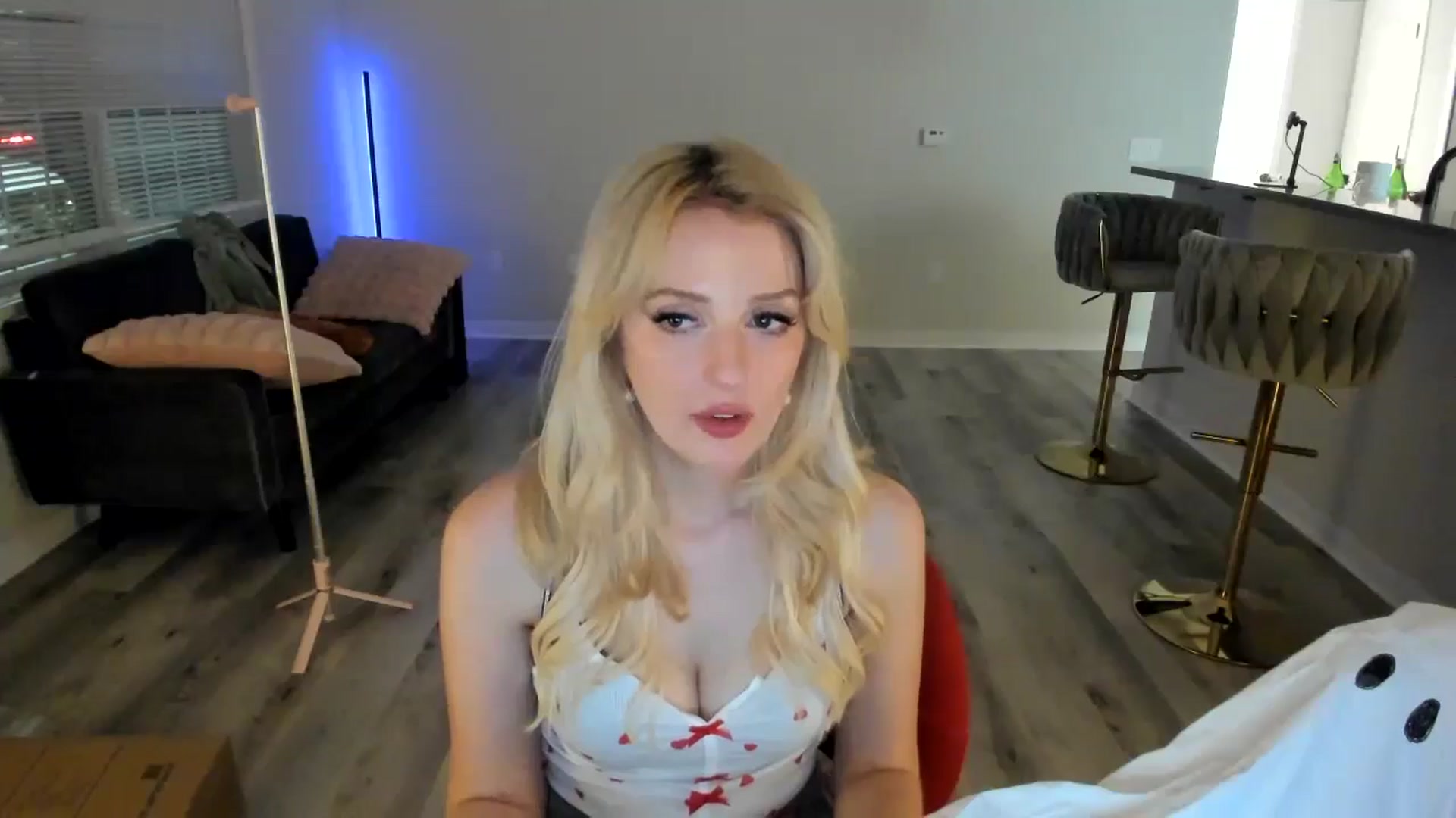 Gallery image thumbnail from BBC_Cuck_JOI's myfreecams stream on, 10/26/2024, 03:17 image 7 of 20