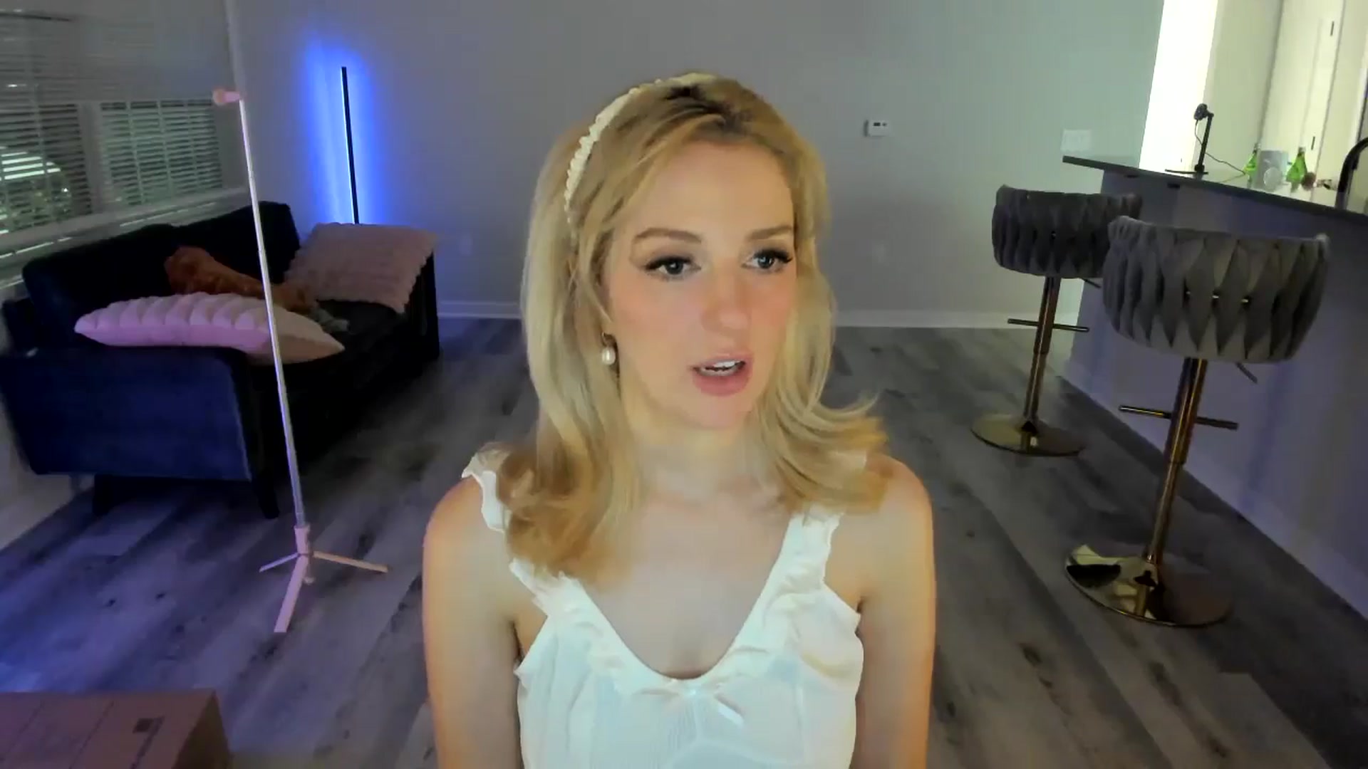 Gallery image thumbnail from BBC_Cuck_JOI's myfreecams stream on, 10/28/2024, 08:20 image 6 of 20