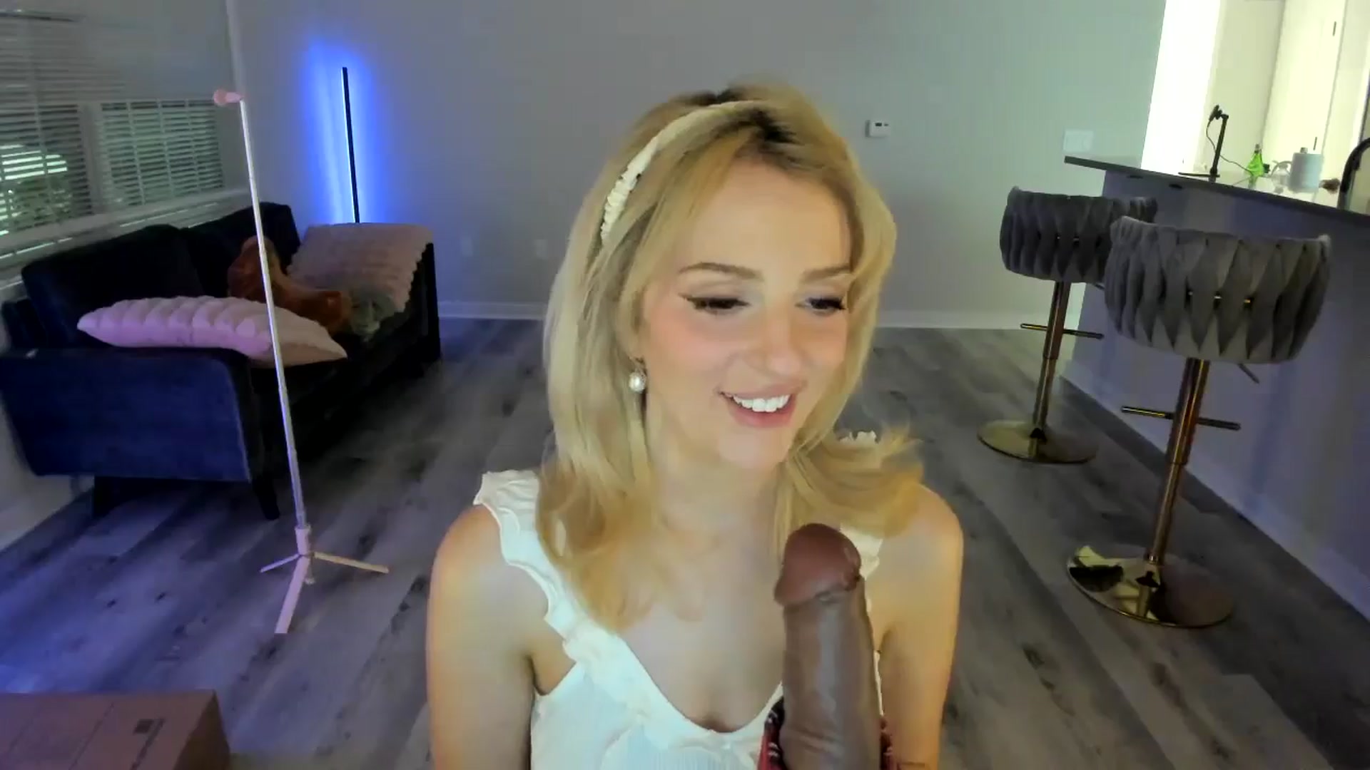 Gallery image thumbnail from BBC_Cuck_JOI's myfreecams stream on, 10/29/2024, 08:44 image 14 of 20