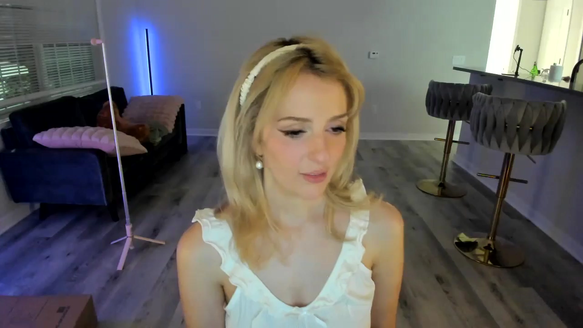 Gallery image thumbnail from BBC_Cuck_JOI's myfreecams stream on, 10/29/2024, 08:44 image 16 of 20