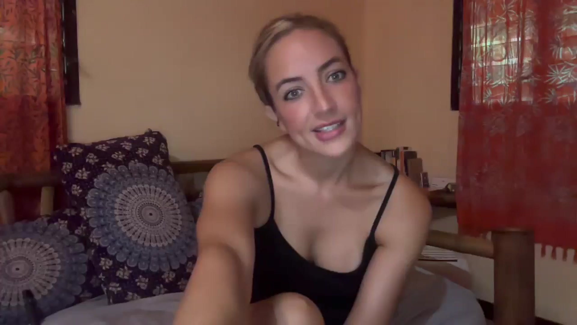 Gallery image thumbnail from BBarbieGirl's myfreecams stream on, 12/21/2025, 20:46 image 5 of 20