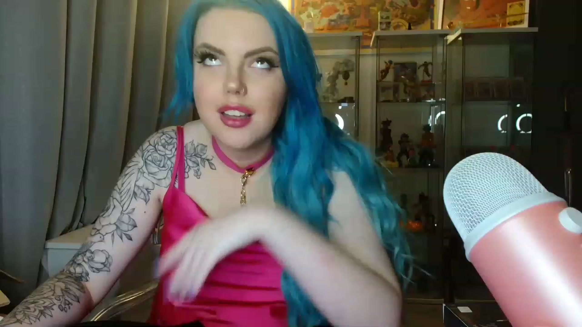 Gallery image thumbnail from BBlue_bird's myfreecams stream on, 12/11/2022, 24:46 image 4 of 20