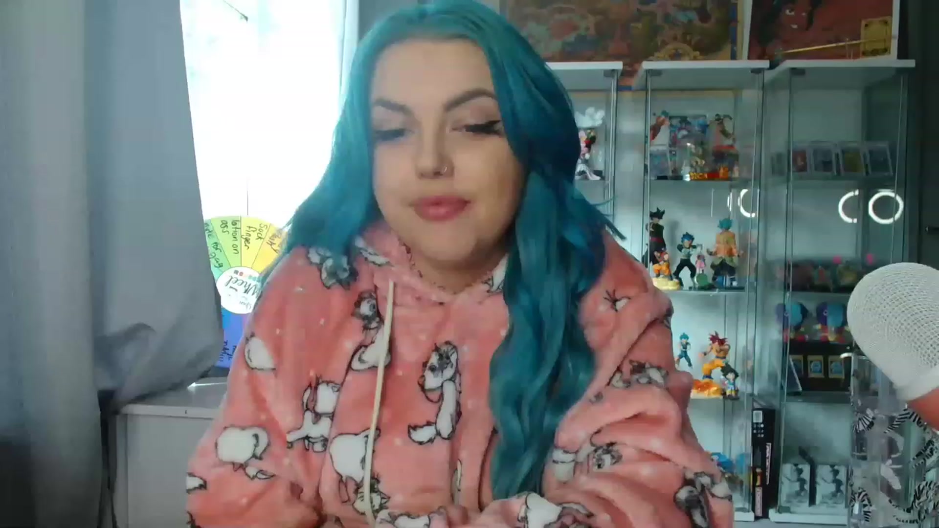 Gallery image thumbnail from BBlue_bird's myfreecams stream on, 02/05/2023, 15:18 image 15 of 20
