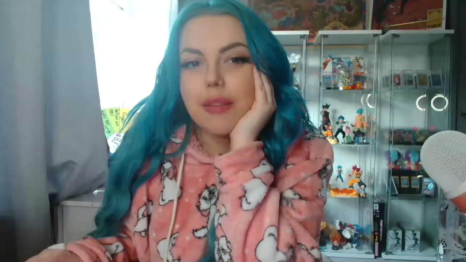 Gallery image thumbnail from BBlue_bird's myfreecams stream on, 02/05/2023, 15:18 image 1 of 20