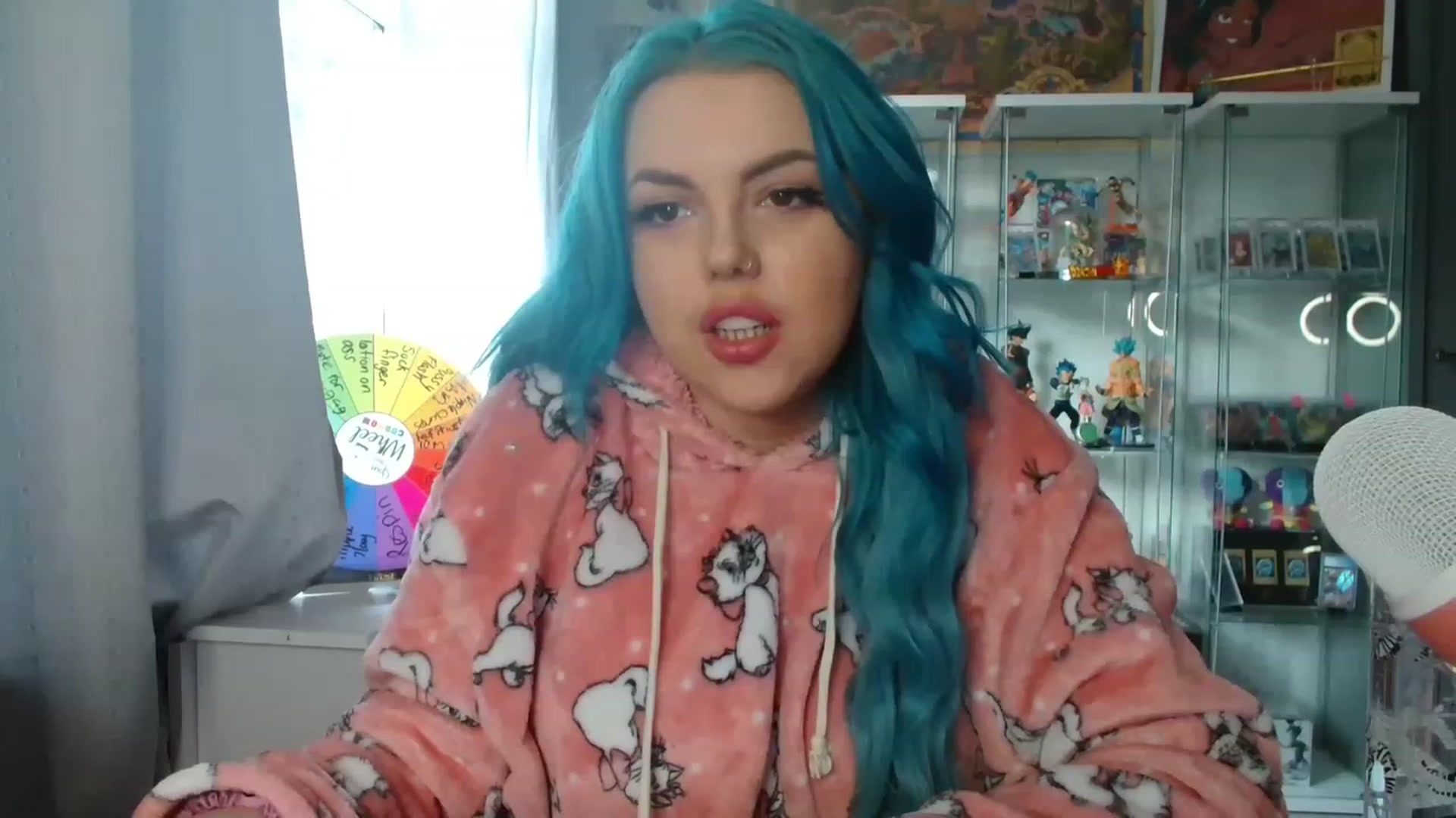 Gallery image thumbnail from BBlue_bird's myfreecams stream on, 02/05/2023, 15:18 image 10 of 20