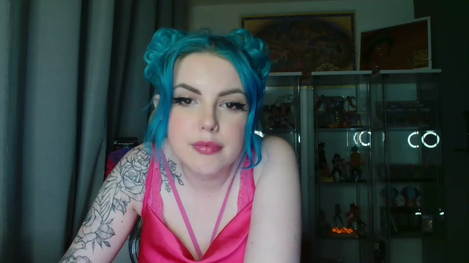 Gallery image thumbnail from BBlue_bird's myfreecams stream on, 02/18/2023, 24:04 image 5 of 20