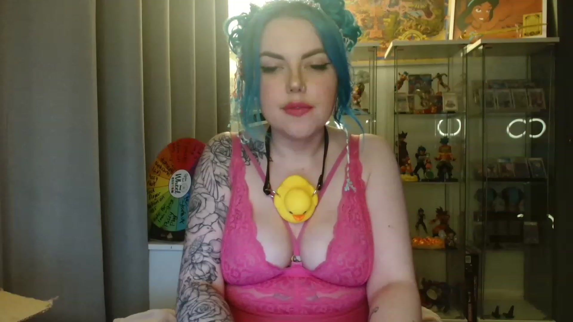 Gallery image thumbnail from BBlue_bird's myfreecams stream on, 03/16/2023, 24:03 image 6 of 20