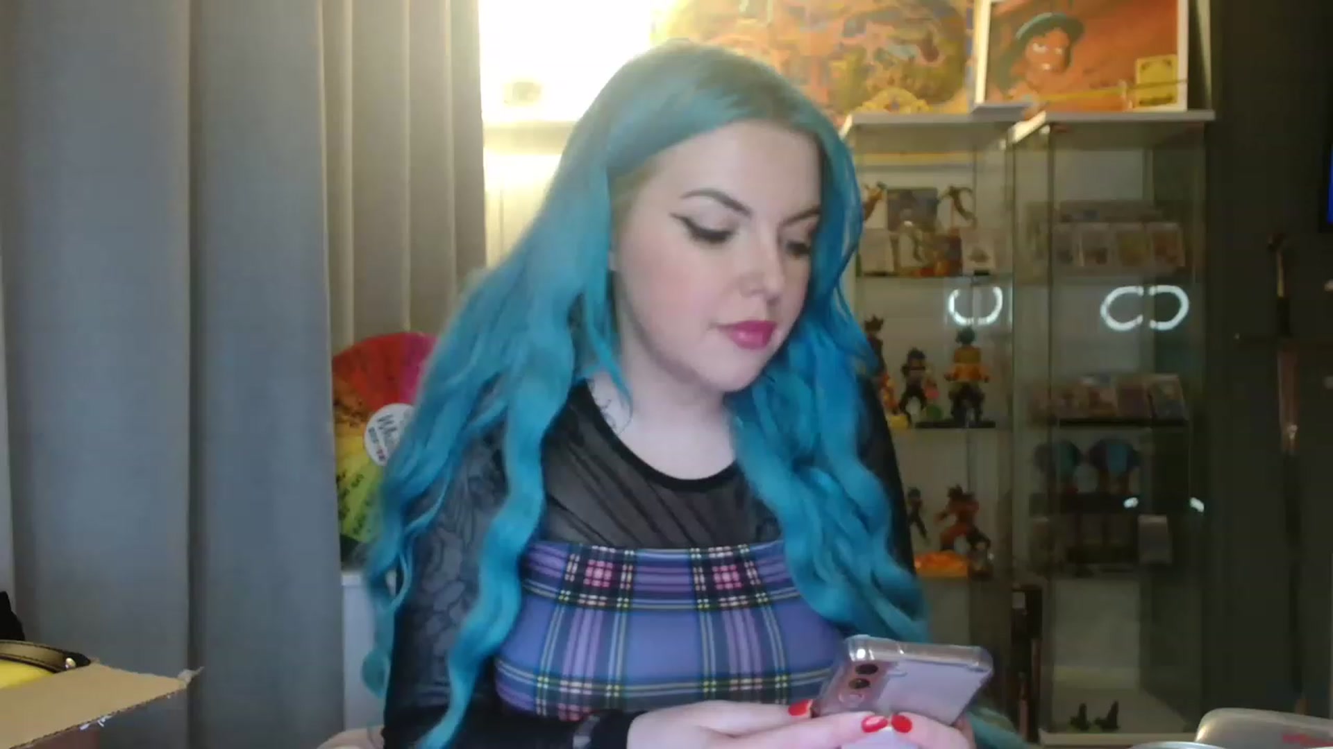 Gallery image thumbnail from BBlue_bird's myfreecams stream on, 03/19/2023, 24:49 image 1 of 20