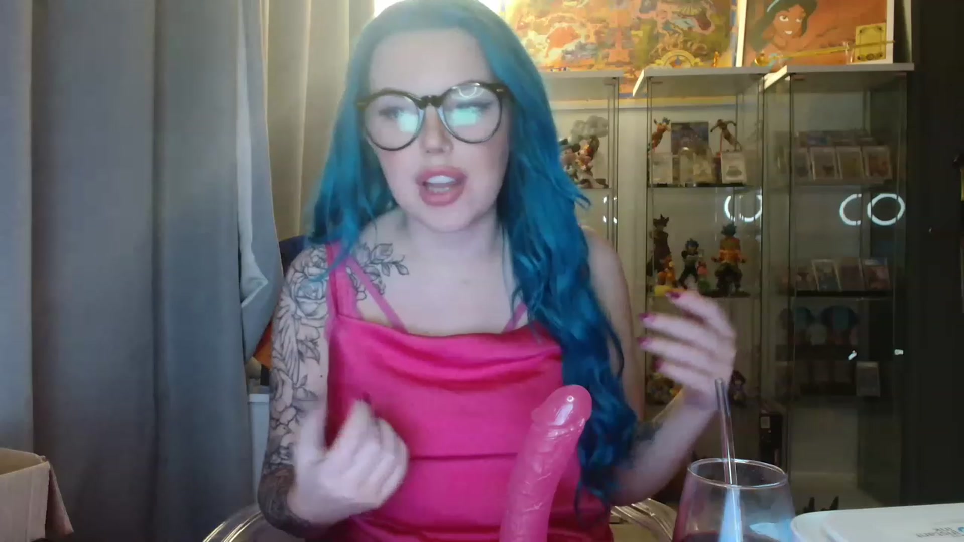 Gallery image thumbnail from BBlue_bird's myfreecams stream on, 03/29/2023, 22:01 image 11 of 20