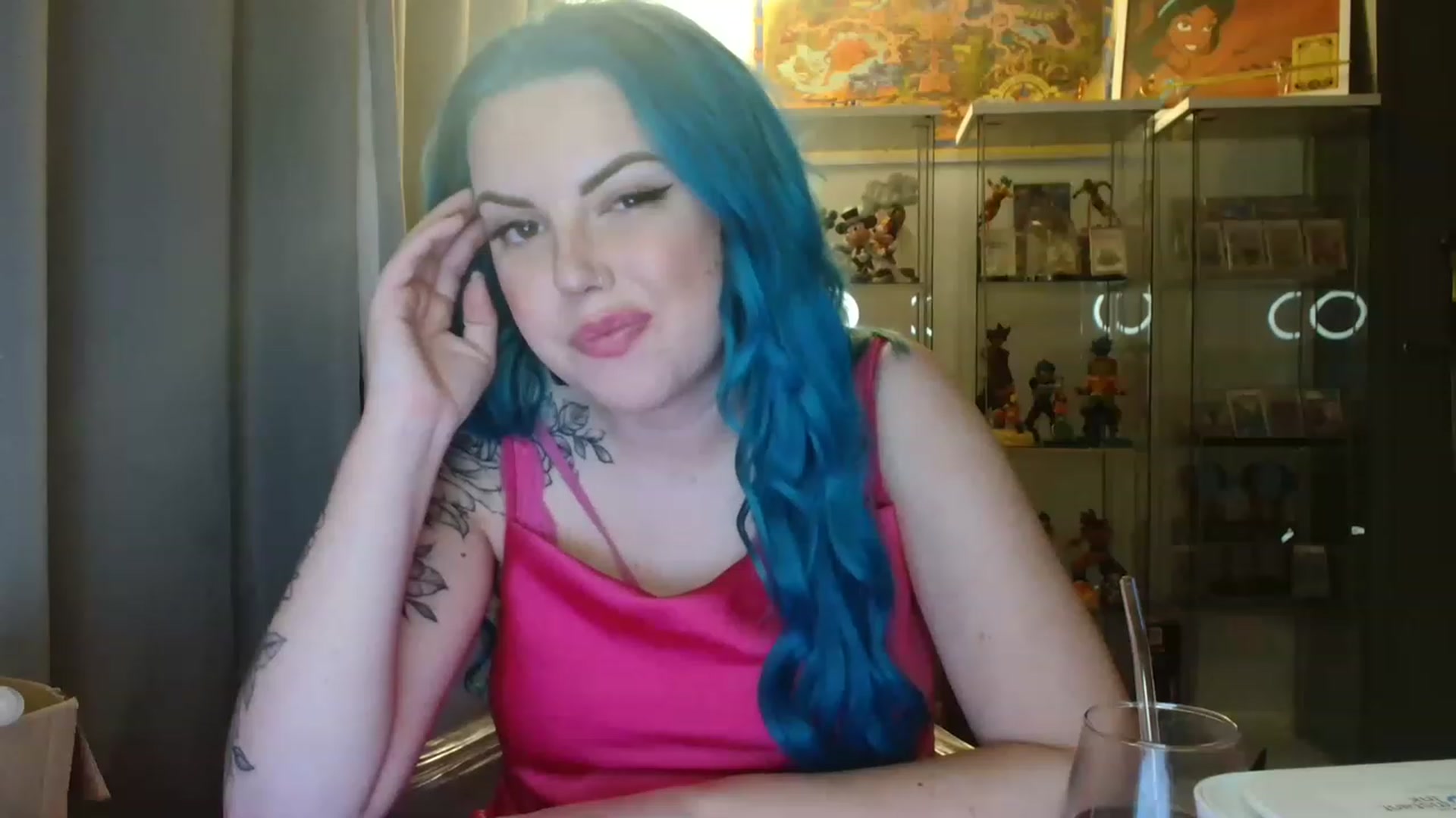 Gallery image thumbnail from BBlue_bird's myfreecams stream on, 03/29/2023, 22:01 image 4 of 20