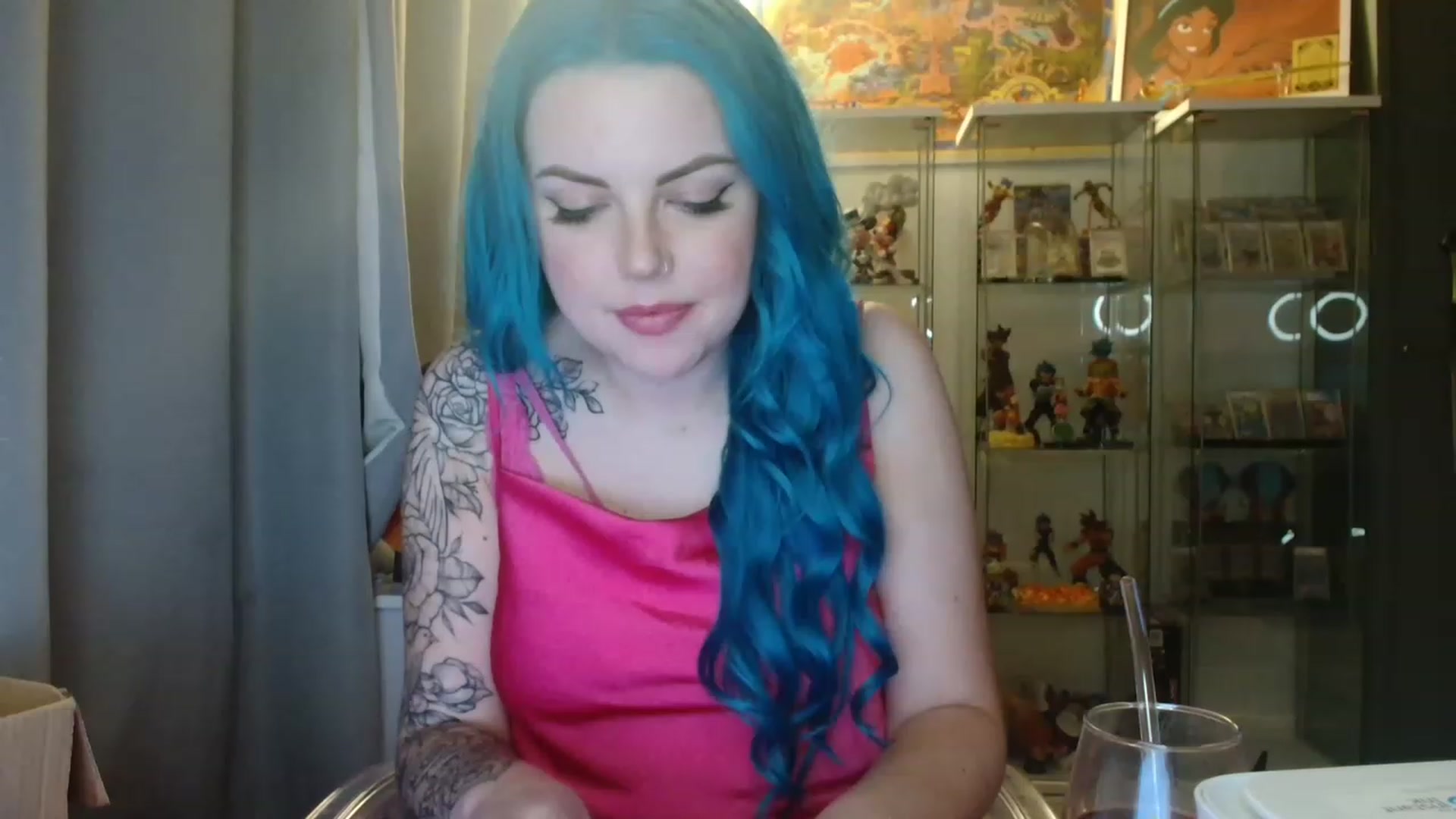 Gallery image thumbnail from BBlue_bird's myfreecams stream on, 03/29/2023, 22:01 image 5 of 20