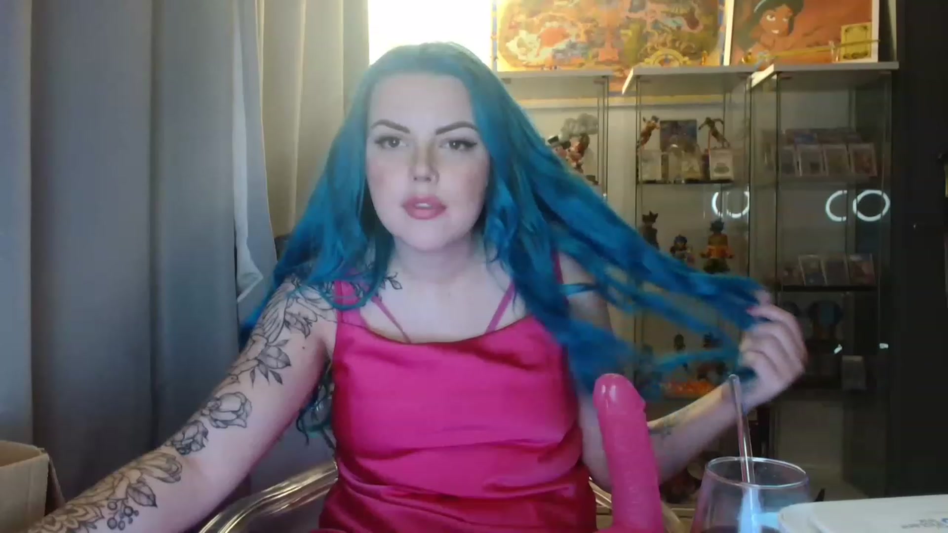 Gallery image thumbnail from BBlue_bird's myfreecams stream on, 03/29/2023, 22:01 image 8 of 20