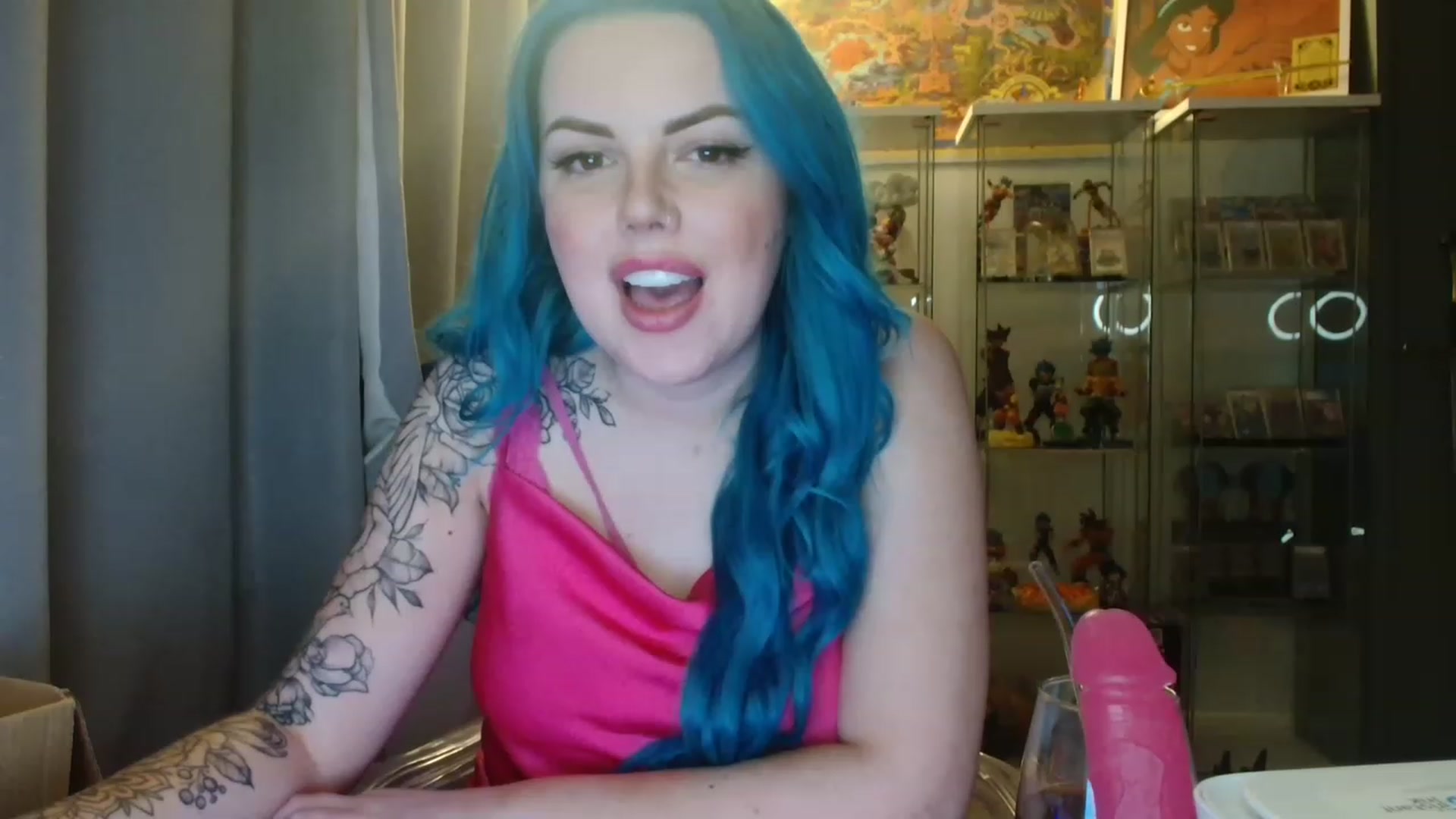 Gallery image thumbnail from BBlue_bird's myfreecams stream on, 03/29/2023, 22:01 image 16 of 20