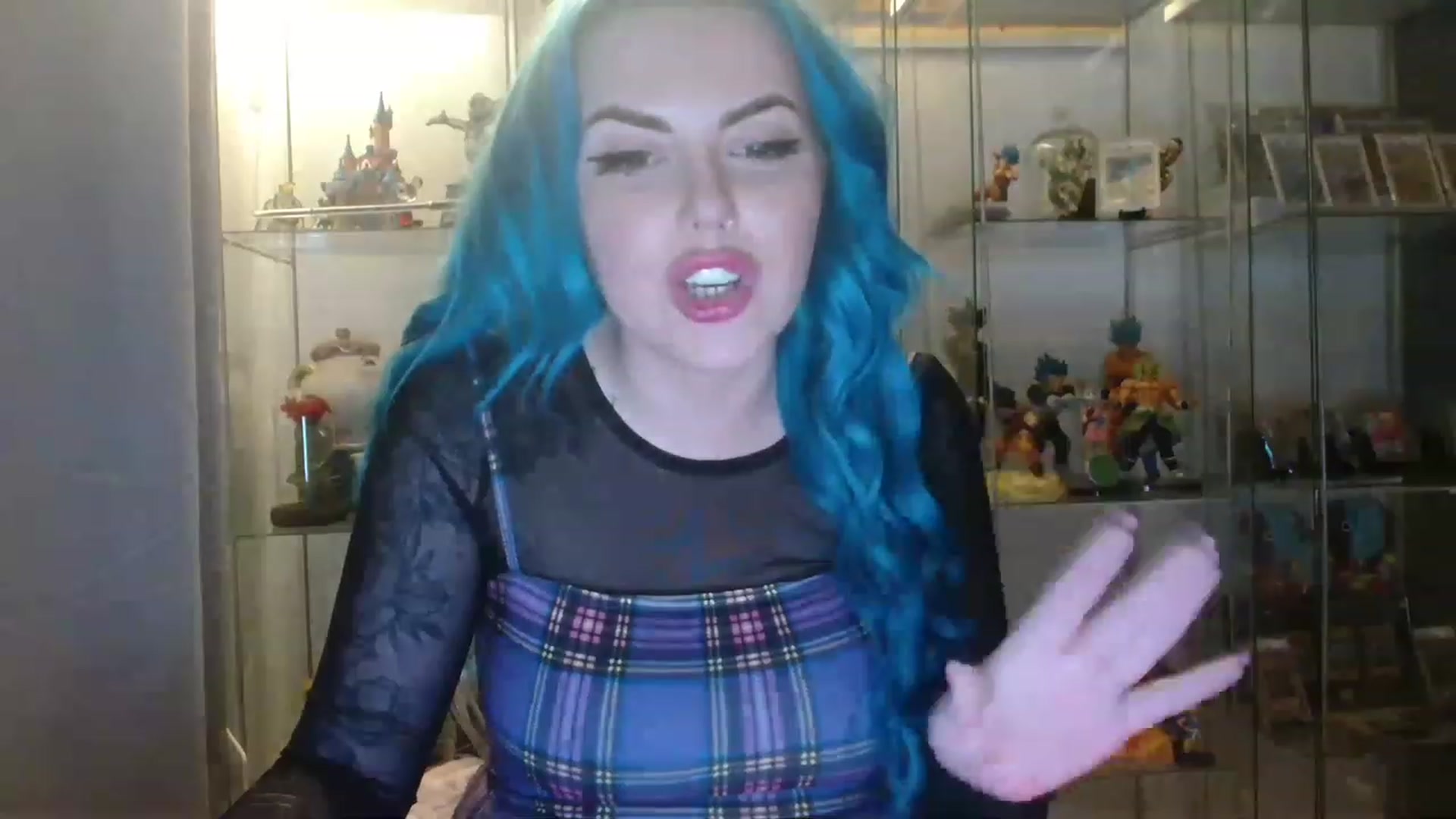 Gallery image thumbnail from BBlue_bird's myfreecams stream on, 04/28/2023, 22:56 image 5 of 20