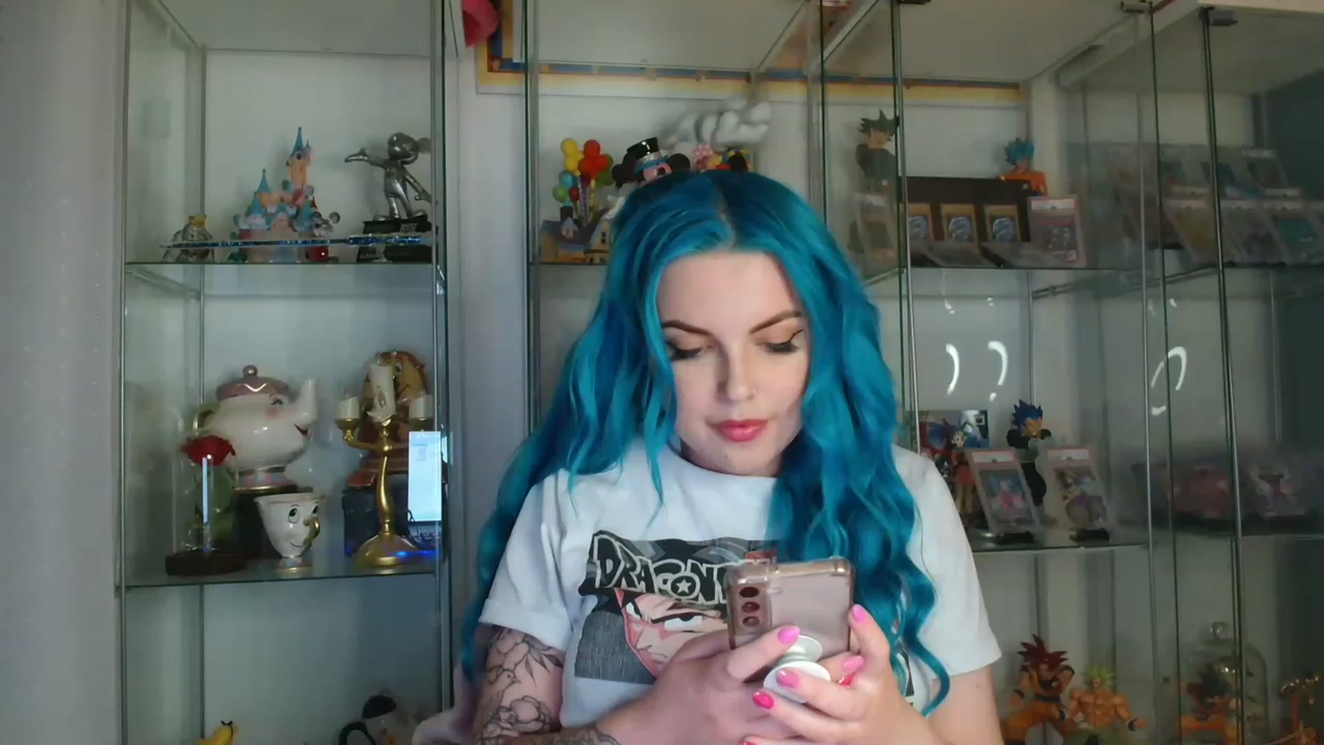 Gallery image thumbnail from BBlue_bird's myfreecams stream on, 06/10/2023, 21:27 image 2 of 20
