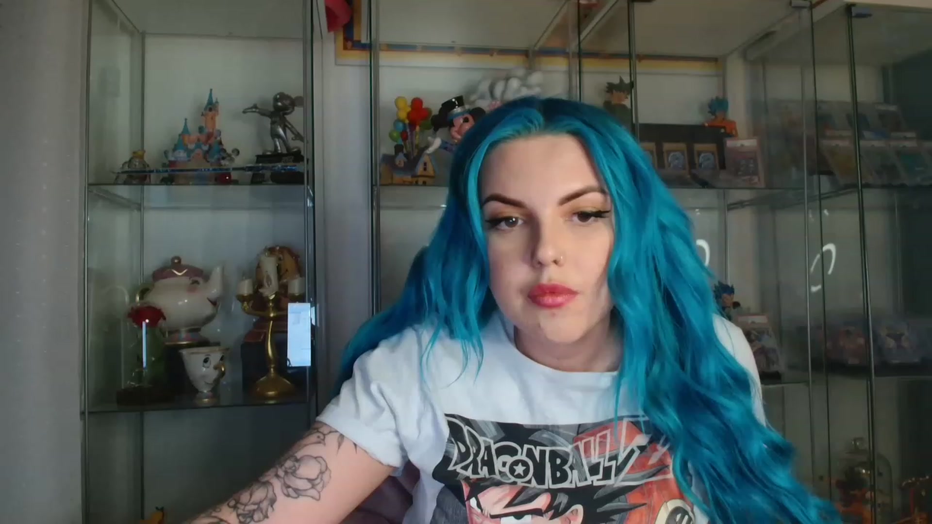 Gallery image thumbnail from BBlue_bird's myfreecams stream on, 06/10/2023, 21:27 image 9 of 20