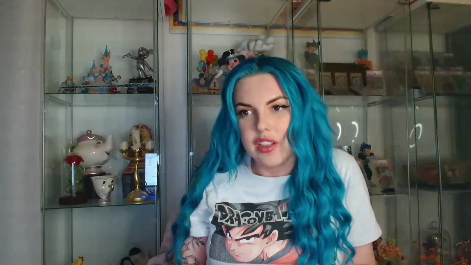 Gallery image thumbnail from BBlue_bird's myfreecams stream on, 06/10/2023, 21:27 image 6 of 20