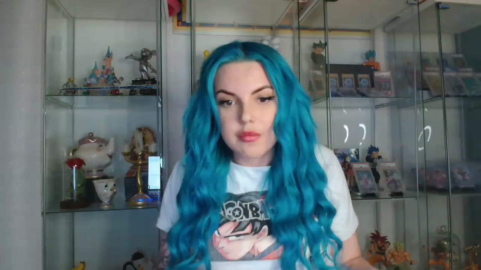 Gallery image thumbnail from BBlue_bird's myfreecams stream on, 06/10/2023, 21:27 image 17 of 20