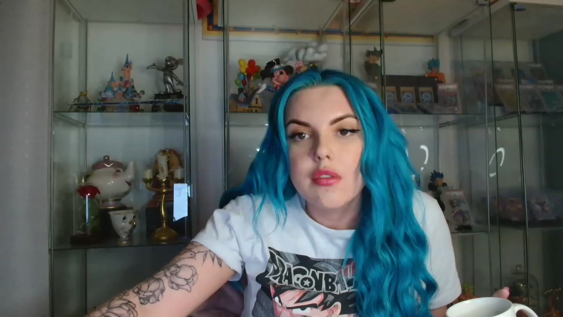 Gallery image thumbnail from BBlue_bird's myfreecams stream on, 06/10/2023, 21:27 image 8 of 20