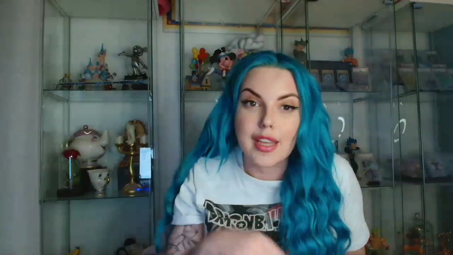 Gallery image thumbnail from BBlue_bird's myfreecams stream on, 06/10/2023, 21:27 image 5 of 20