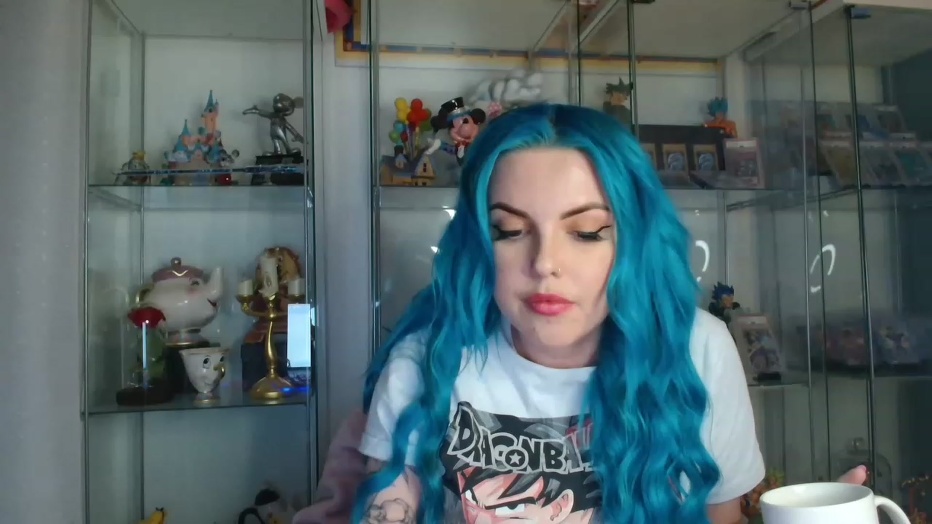 Gallery image thumbnail from BBlue_bird's myfreecams stream on, 06/10/2023, 21:27 image 7 of 20