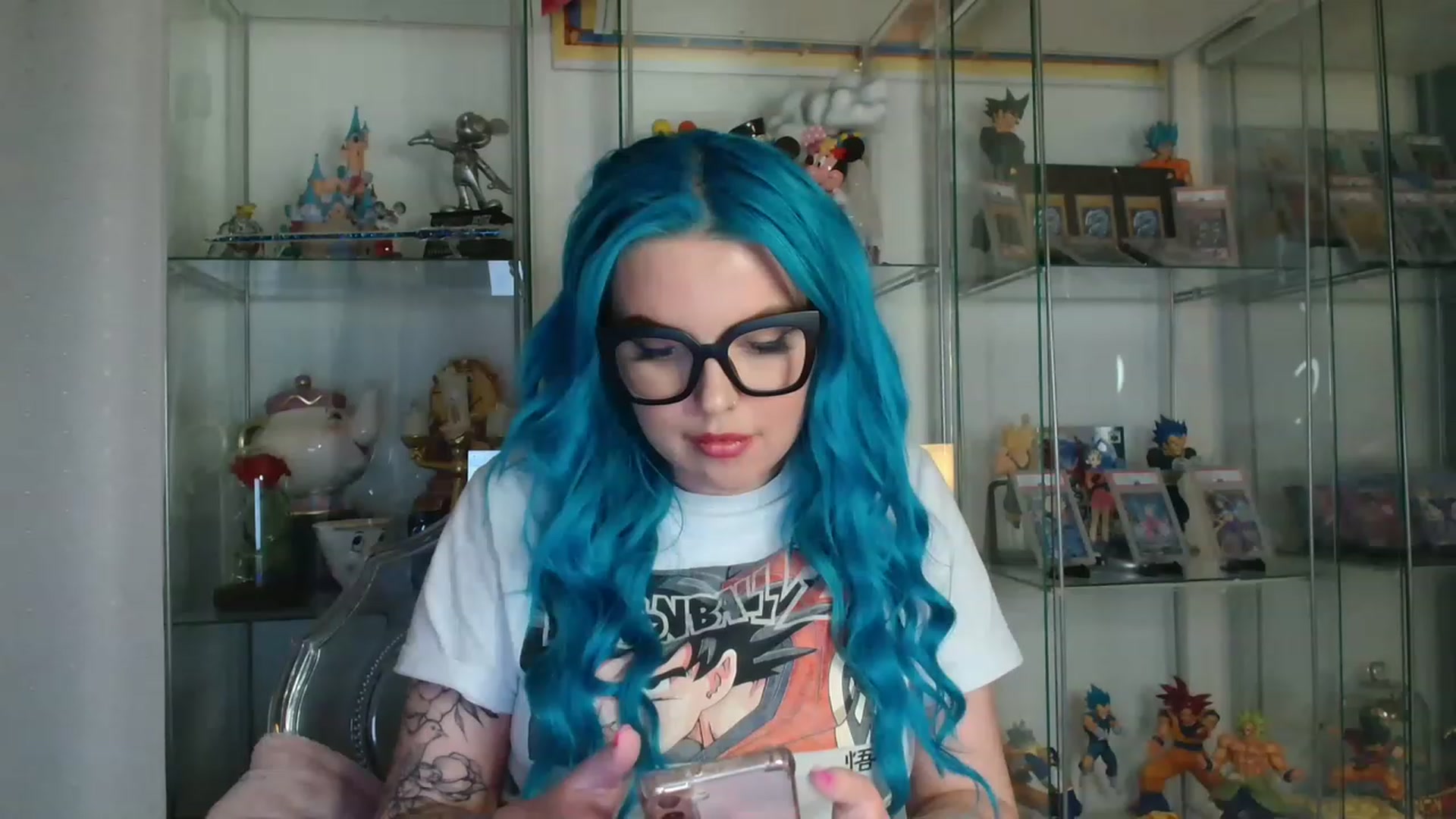 Gallery image thumbnail from BBlue_bird's myfreecams stream on, 06/10/2023, 22:56 image 7 of 20