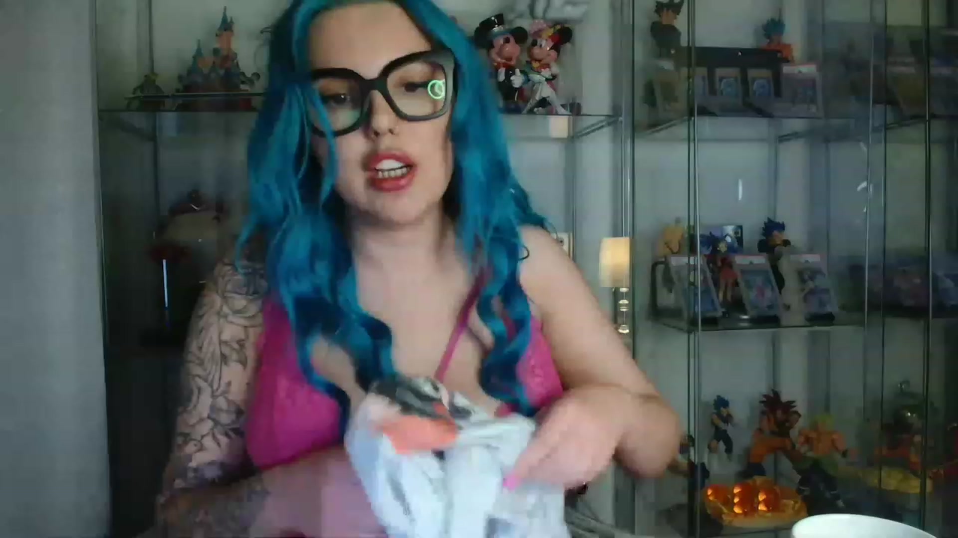 Gallery image thumbnail from BBlue_bird's myfreecams stream on, 06/10/2023, 22:56 image 11 of 20
