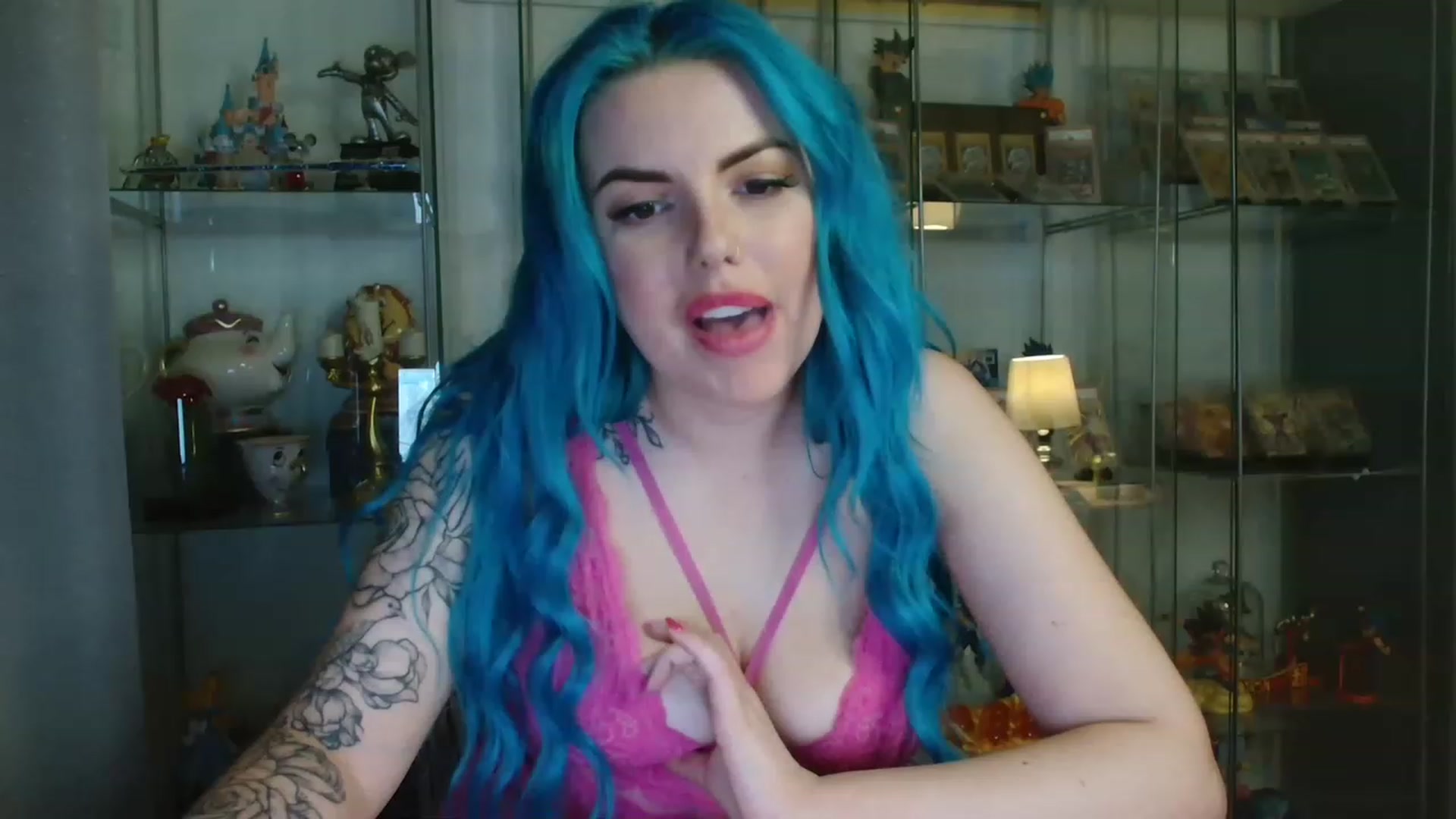 Gallery image thumbnail from BBlue_bird's myfreecams stream on, 06/14/2023, 23:07 image 17 of 20