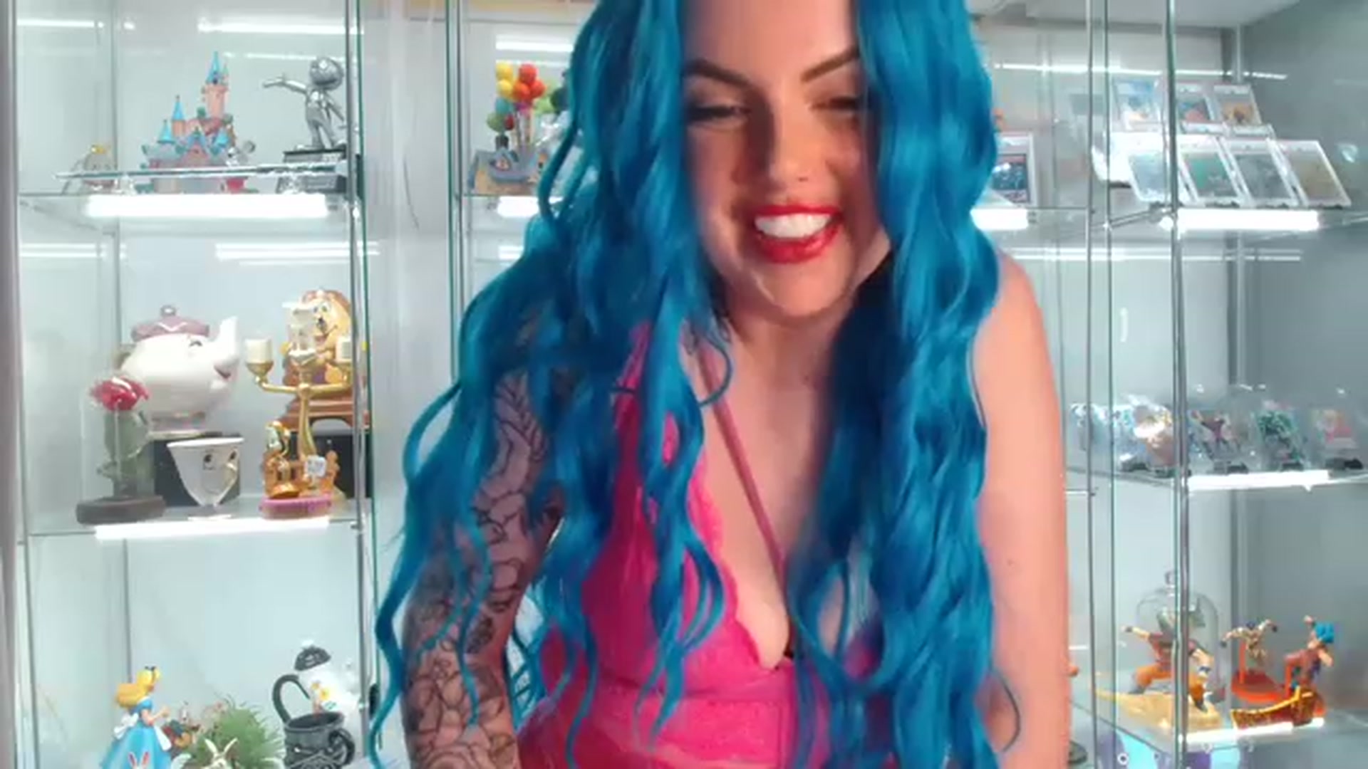 Gallery image thumbnail from BBlue_bird's myfreecams stream on, 07/22/2023, 23:14 image 12 of 20