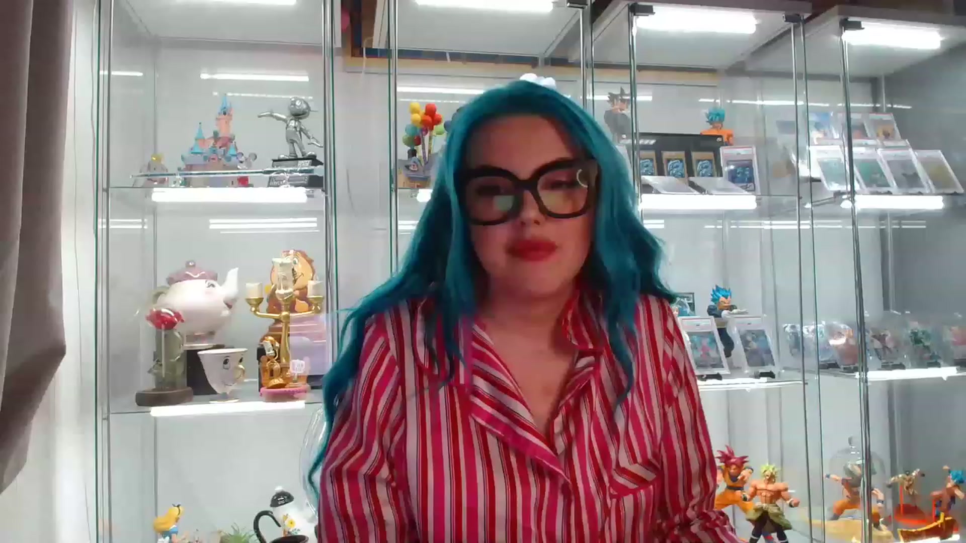 Gallery image thumbnail from BBlue_bird's myfreecams stream on, 08/05/2023, 22:09 image 8 of 20