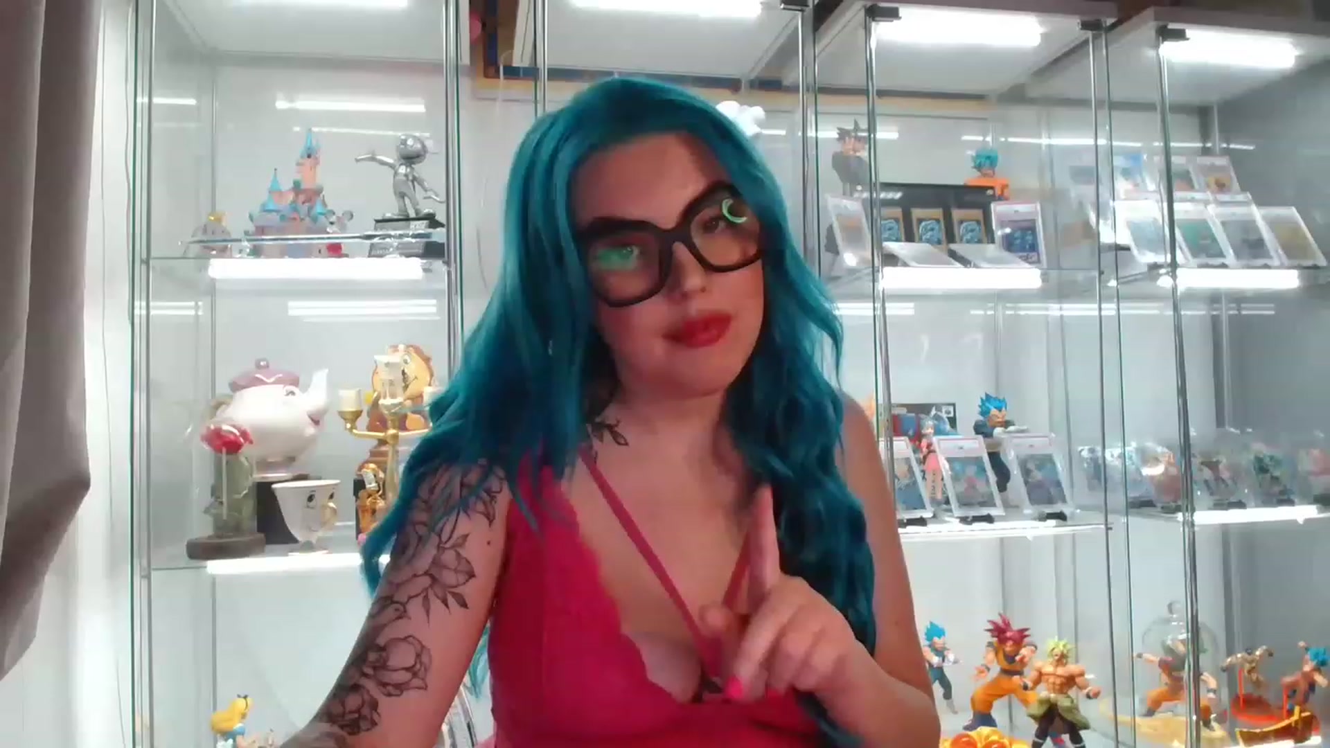 Gallery image thumbnail from BBlue_bird's myfreecams stream on, 08/05/2023, 22:09 image 13 of 20