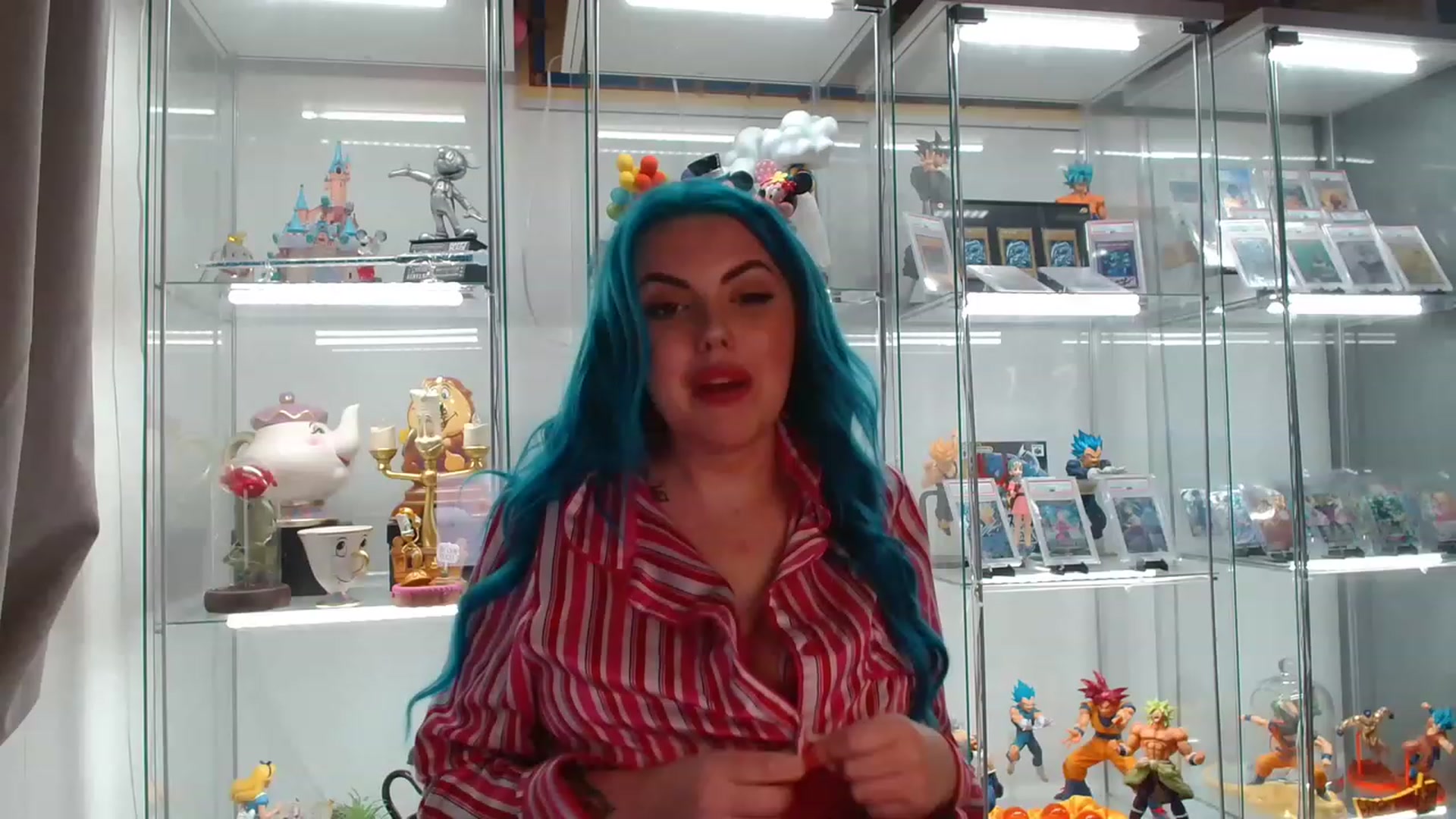 Gallery image thumbnail from BBlue_bird's myfreecams stream on, 08/05/2023, 22:09 image 11 of 20