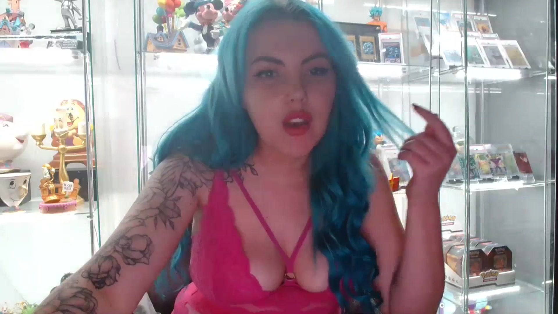 Gallery image thumbnail from BBlue_bird's myfreecams stream on, 09/30/2023, 24:03 image 2 of 20